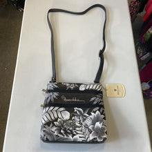 Load image into Gallery viewer, Anuschka Handbag (Retail $200+)
