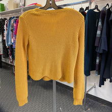 Load image into Gallery viewer, Dynamite scalloped hem sweater S
