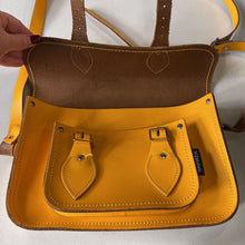 Load image into Gallery viewer, Zatchels Handbag
