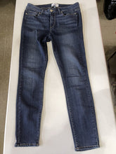 Load image into Gallery viewer, Paige Verdugo Ankle Jeans 30
