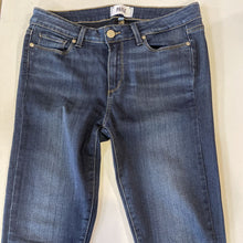 Load image into Gallery viewer, Paige Verdugo Ankle Jeans 30
