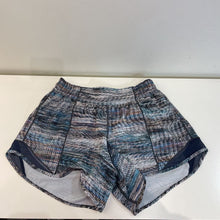 Load image into Gallery viewer, Lululemon lined shorts 6 Tall
