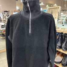 Load image into Gallery viewer, Lululemon Sweater 10
