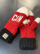 Load image into Gallery viewer, Hudson&#39;s Bay &quot;Canada&quot; mittens S/M
