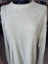 Load image into Gallery viewer, Lululemon Knit Sweater M

