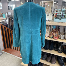 Load image into Gallery viewer, Guillaume Vintage suede Coat M
