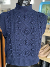 Load image into Gallery viewer, Wilfred Knit Vest S
