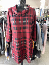 Load image into Gallery viewer, Papillion plaid tunic XL
