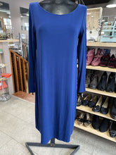 Load image into Gallery viewer, Eileen Fisher Dress M
