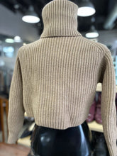 Load image into Gallery viewer, Babaton cropped merino wool sweater xs
