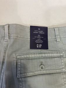 Gap shorts NWT 6