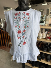 Load image into Gallery viewer, Zara Embroidered Top XL
