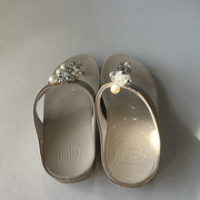 Load image into Gallery viewer, FITFLOP Sandals 6
