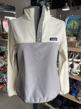 Load image into Gallery viewer, Patagonia Fleece Sweater S
