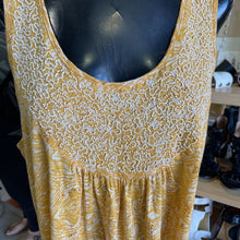 Load image into Gallery viewer, Lucky Brand beaded tank XL
