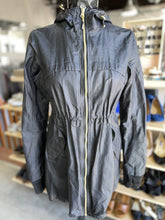 Load image into Gallery viewer, Mondetta Spring Jacket S
