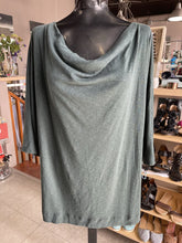 Load image into Gallery viewer, Cynthia Rowley Top NWT 1X
