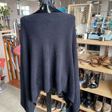 Load image into Gallery viewer, Lululemon Knit Poncho/Sweater O/S
