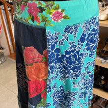 Load image into Gallery viewer, Desigual Skirt M
