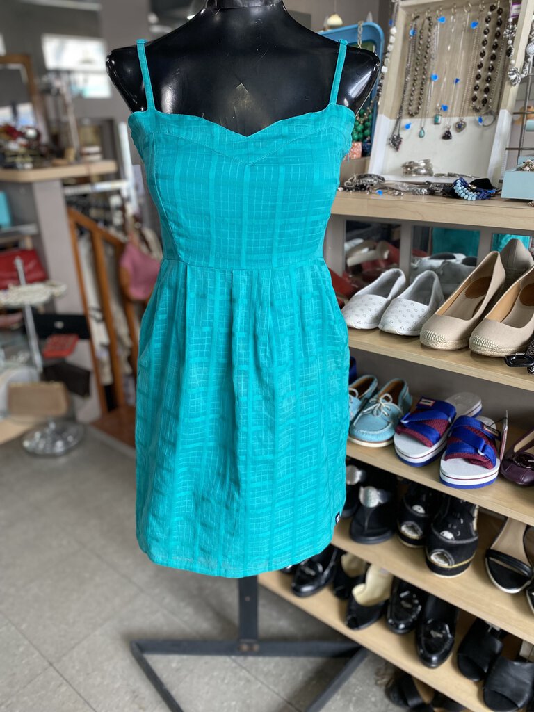 DC Dress NWT M