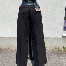 Load image into Gallery viewer, Banana Republic High Rise Wide Leg Crop Pant 4 NWT
