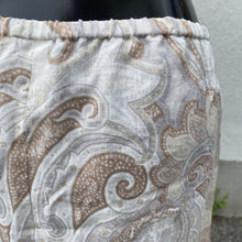Load image into Gallery viewer, Lands End Skirt 20W
