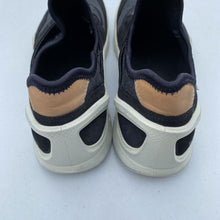 Load image into Gallery viewer, Ecco Sneakers 41
