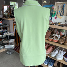 Load image into Gallery viewer, IZOD sleeveless top M
