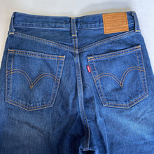Load image into Gallery viewer, Levis Ribcage Straight Jeans 27
