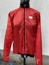 Load image into Gallery viewer, Sugoi Shell Jacket L
