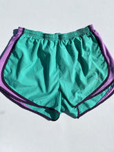 Load image into Gallery viewer, Nike Shorts L
