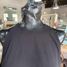 Load image into Gallery viewer, Wilfred cold shoulder top M
