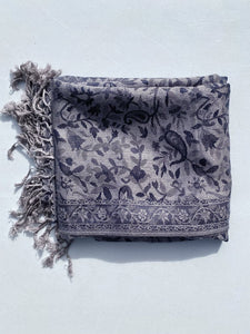 Cashmere scarf