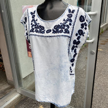 Load image into Gallery viewer, Standard Grace chambray top S
