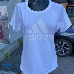 Adidas t-shirt S