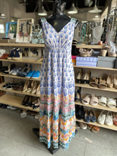 Load image into Gallery viewer, Anthropologie maxi dress NWT XS
