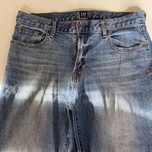 Load image into Gallery viewer, Gap Best Girlfriend jeans 29
