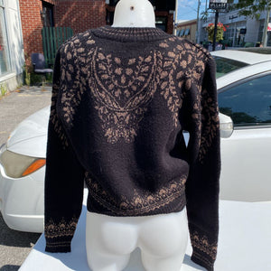 Zara shoulder pads sweater M