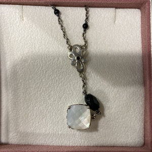 Pandora drop pendant necklace .925