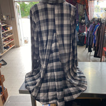 Load image into Gallery viewer, Habitat plaid button up tunic XL

