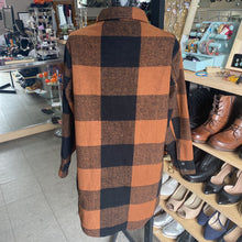 Load image into Gallery viewer, RD Style plaid shacket S
