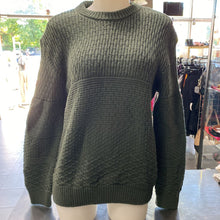 Load image into Gallery viewer, Ireland&#39;s Eye wool sweater M
