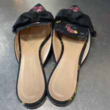 Load image into Gallery viewer, Club Monaco floral mules 39.5
