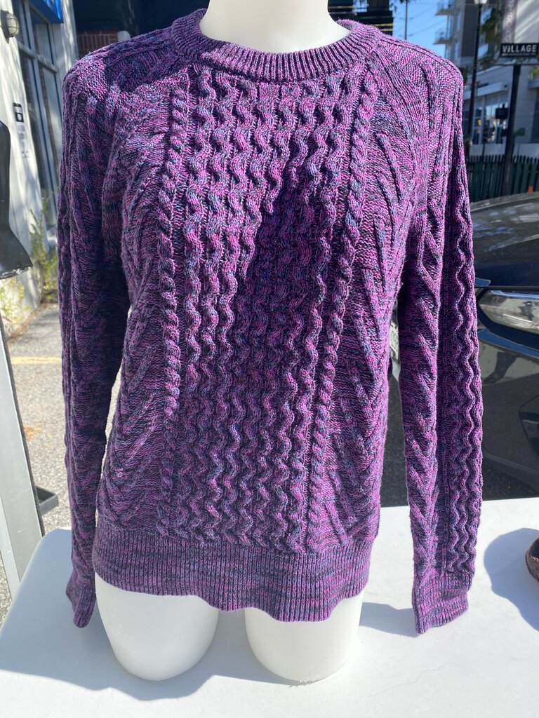 Gap cableknit sweater S