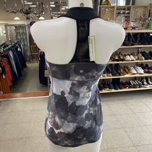 Lululemon tank 8