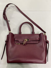 Load image into Gallery viewer, Michael Kors gold hardware leather handbag
