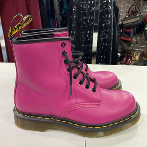 Dr. Martens 1460 smooth leather boots NWOT 9