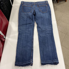 Load image into Gallery viewer, Current Elliot The Cropped Straight Loved raw hem jeans 28

