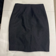 Load image into Gallery viewer, J Crew pencil skirt 00
