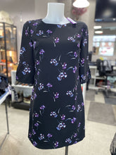 Load image into Gallery viewer, Banana Republic (outlet) floral dress 0P
